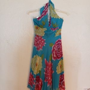 Sue Wong Dress size 8 halter style 100% silk